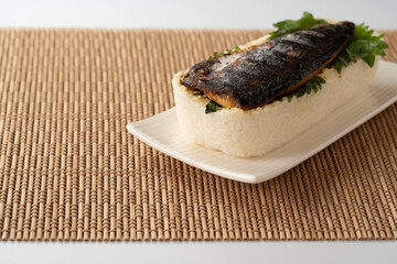 家庭で作る手作り焼き鯖寿司