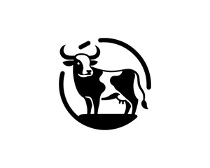 Simple cow head outline for logo design