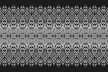 &ldquo;Timeless Heritage&rdquo;


A refined black-and-white pattern inspired by traditional Thai motifs, perfect for textiles and modern commercial designs, blending culture with elegance.