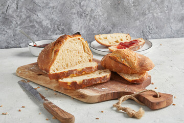 Selbstgebackenes Brot