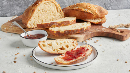 Selbstgebackenes Brot