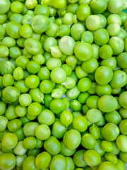 green peas background