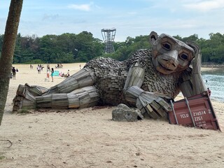 Curious Sue – Giant Wooden Sculpture by Thomas Dambo on Palawan Beach, Sentosa