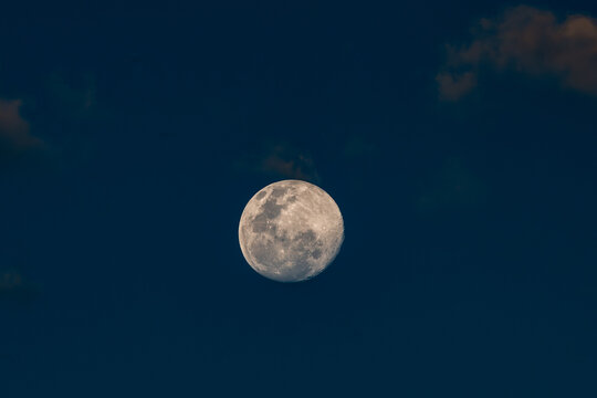 night photo of the moon in the sky