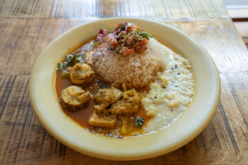 kitchen and CURRYの３種盛りカレー