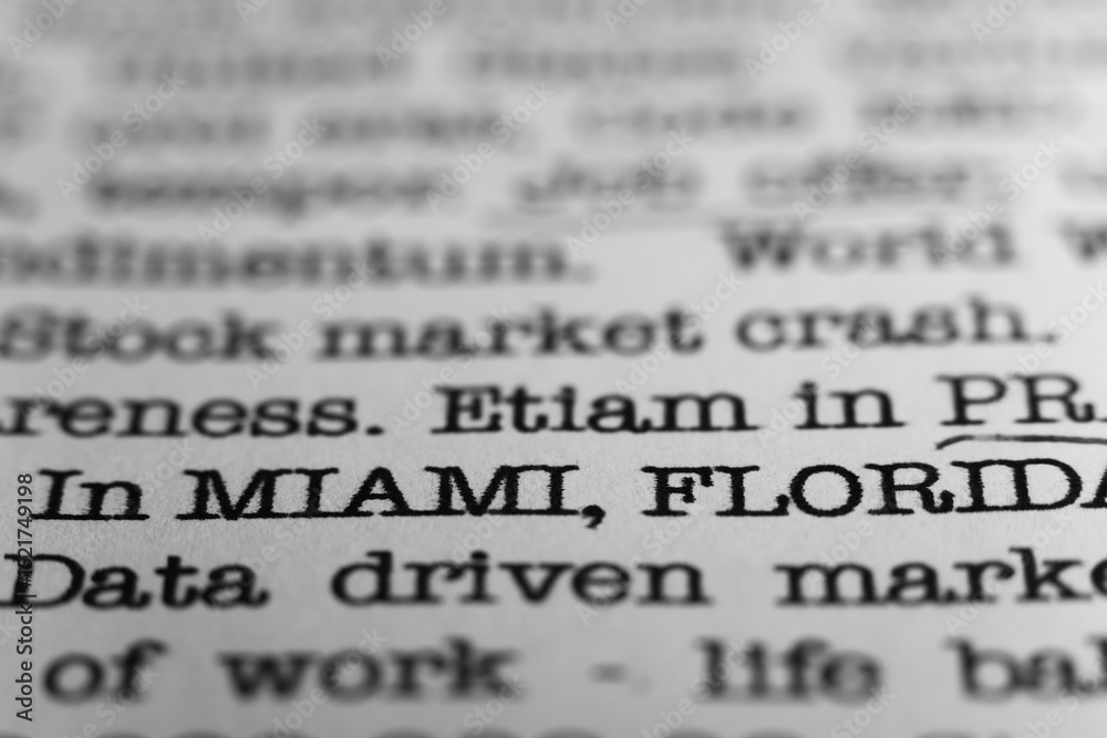 Fototapete in miami florida. text printed on a page. a piece of paper with a phrase written in retro typewriter