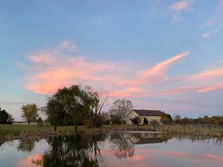 Obraz premium sunset over the river