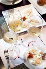 Wine tasting with venezuelan cheeses and figs pairing