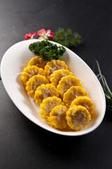 Boiled corn slices