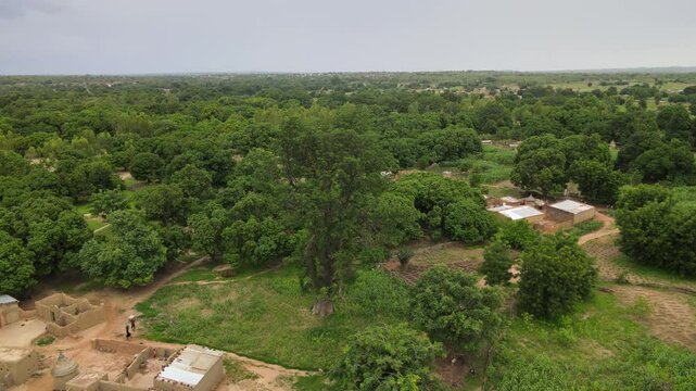 Traditional Earthen Village in Burkina Faso &ndash; Authentic Architecture and Rural Life