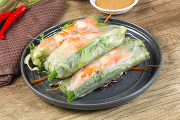 Vietnamese spring roll with prawn and salad