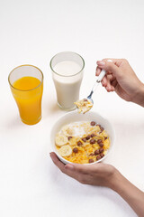 Colorful top-view bowl of fresh fruit, oats, and seeds showcasing a healthy, organic, vegan breakfast rich in vitamins and fiber.