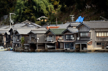 Fototapeta premium 伊根の舟屋