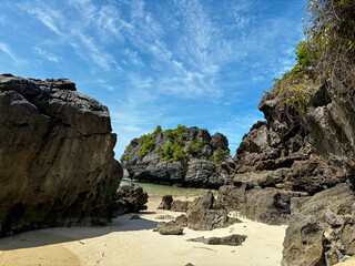 Beautiful Sea and Cliff Landscape in Ang Thong National Marine Park, Koh Samui, Gulf of Thailand