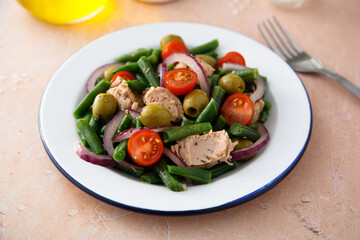 Nicoise salad with tuna and green bean