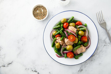 Nicoise salad with tuna and green bean