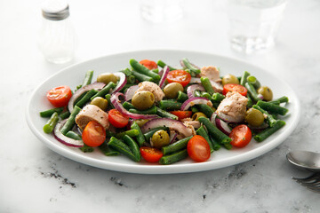 Nicoise salad with tuna and green bean