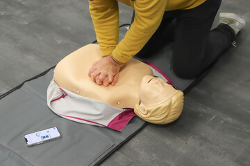 first aid course - company safety - cardiac massage - Basic Life Support