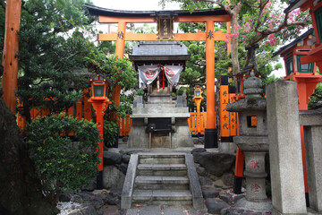 Small shinto shrine in Gion district of Kyoto