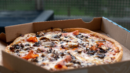 Pizza Funghi Prosciutto 