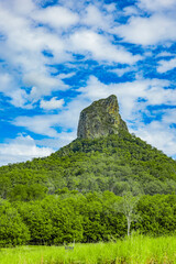 Mount Coonowrin im Glass House Mountains National Park