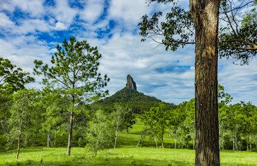 Mount Coonowrin im Glass House Mountains National Park