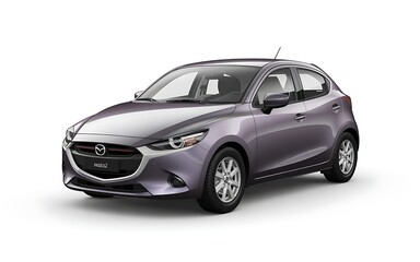 Fototapeta premium 2019 mazda2 hatchback in deep purple metallic