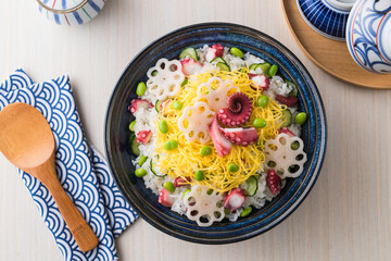 【たこのちらし寿司】酢めしに枝豆・胡瓜・蓮根とあわせて楽しむ蛸のちらし寿司。7月2日前後は半夏生。夏に体力をつける意味で蛸を食べる日です。