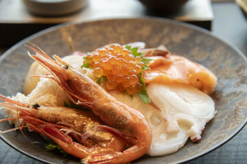 海鮮丼
