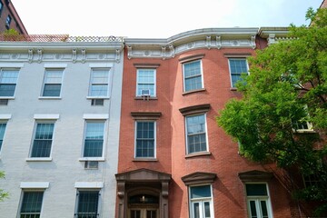 Curved Brick Rowhouse with White Trim (New York, New York, USA)
