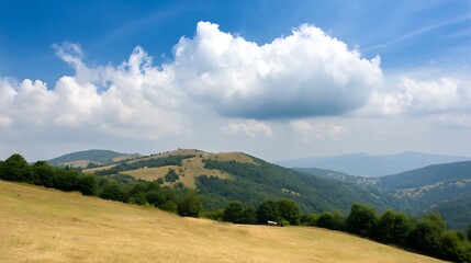 Obraz premium Rolling hills meet bright summer sky