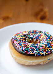 donut with icing sugar