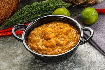 Indian prawn masala with spices
