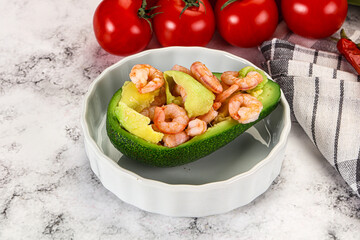 Dietary avocado cut with prawn