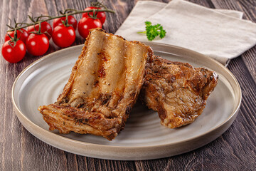 Steamed pork ribs with spices