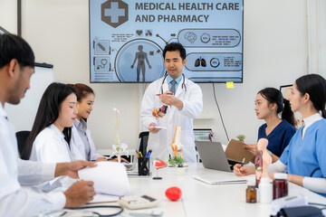 Fototapeta premium Medical Team Meeting Presentation