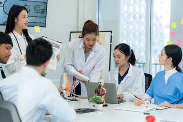 Medical Team Collaboration in Meeting Room
