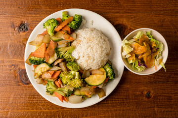Stir fried vegetables with white rice