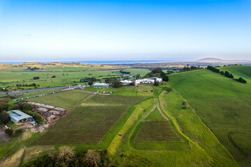 Gerringong  is a town located about ten minutes drive south of Kiama, and about twenty minutes north of Nowra in the Illawarra region of New South Wales