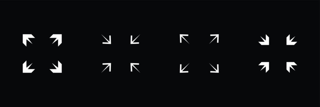 Expand icon with four arrows pointing outward