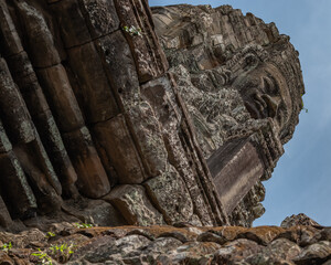 Obraz premium Ancient temples of the abandoned city of Angkor, near the city of Siem Reap, Cambodia