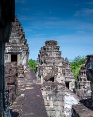 Obraz premium Ancient temples of the abandoned city of Angkor, near the city of Siem Reap, Cambodia