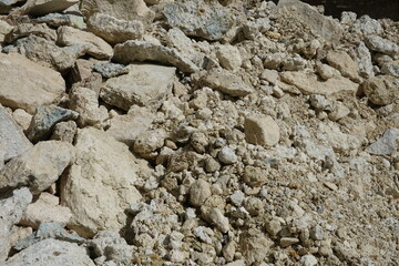 Tas de gravats de d&eacute;molition