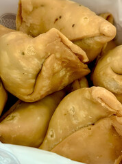 crispy deep fried Indian Samosa