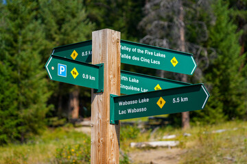 Directional sign on the Valley of the Five Lakes trail in the Jasper National Park before the 2024 wildfire in Alberta, Canada