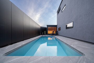 プール付きのお庭｜オシャレな庭｜エクステリア｜外構｜新築戸建て住宅	