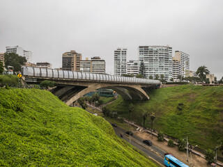 Fototapeta premium Eduardo Villena Bridge, Miraflores - Lima, Peru