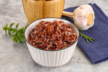Red steamed rubine rice garnish