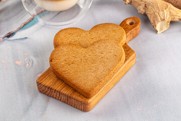 Sweet ginger cookies for snack