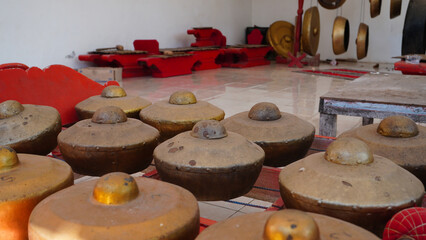 traditional gamelan instruments
